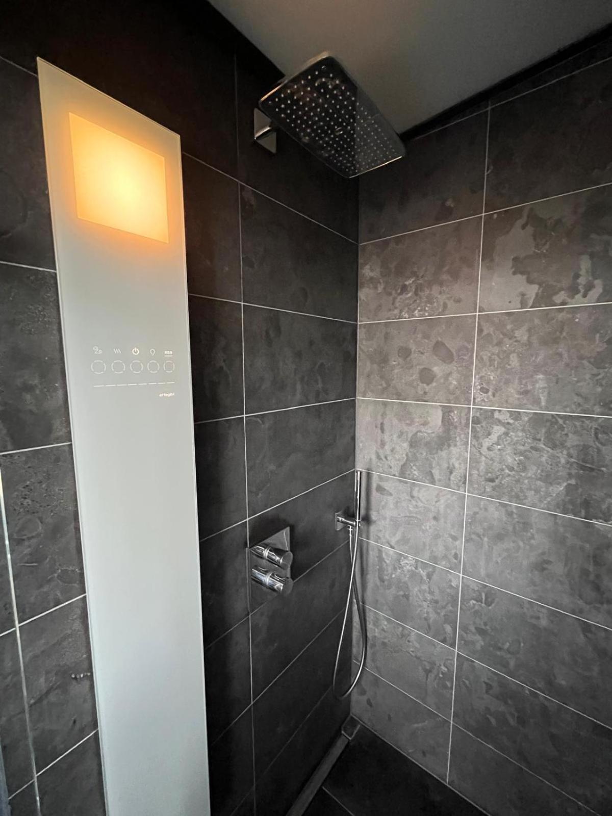 Homestay Deluxe In Privatwohnung An Zentraler Lage