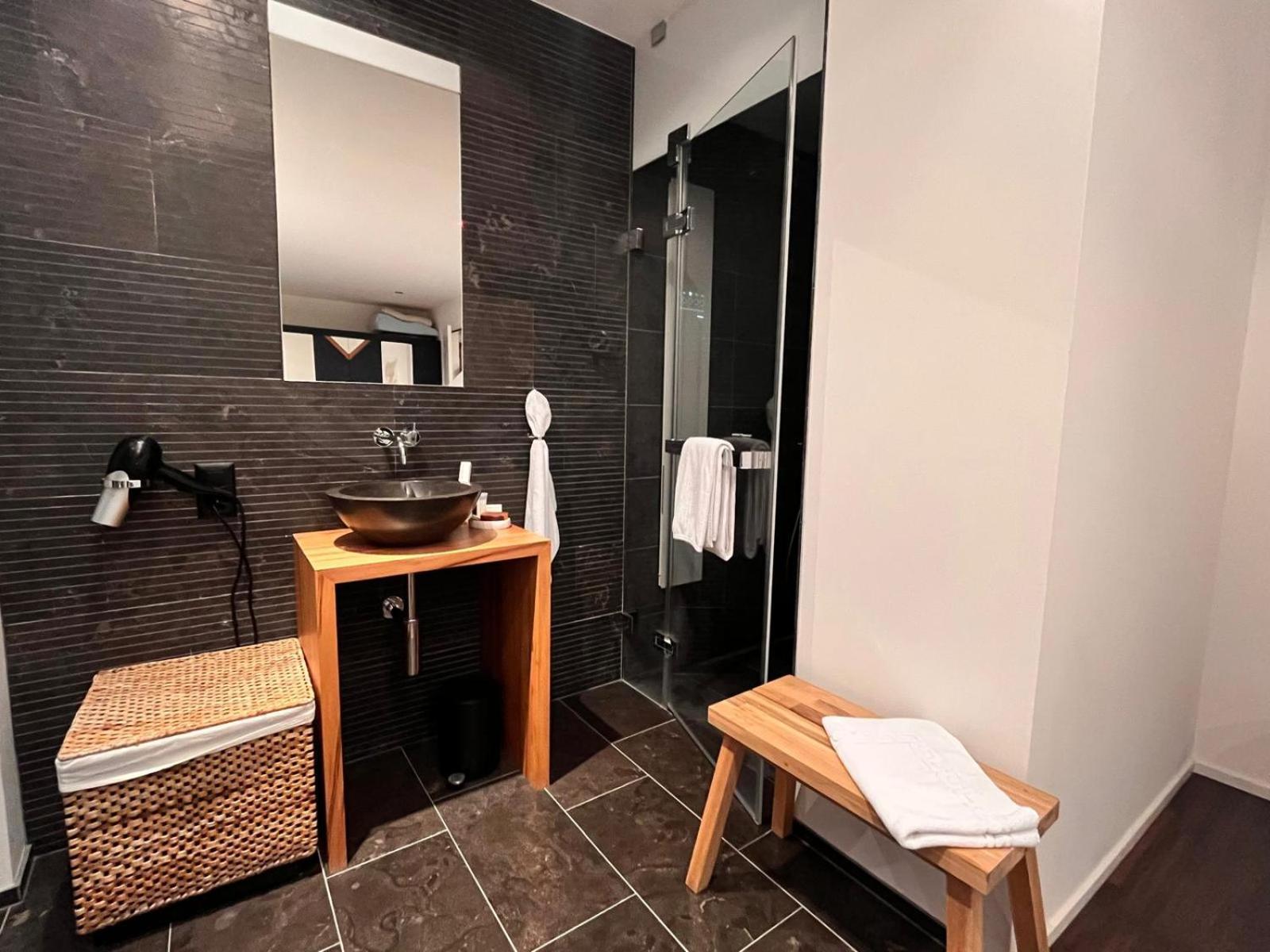 Deluxe In Privatwohnung An Zentraler Lage * Teufen